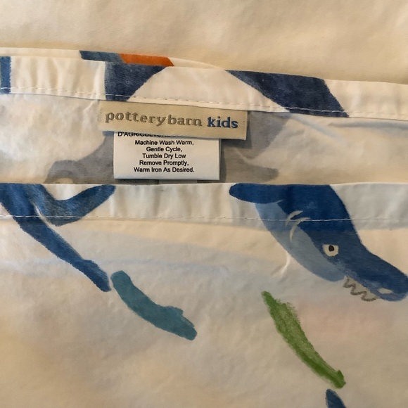 RARE POTTERY BARN KIDS Sharks Toddler Flat Sheet & Toddler Pillow Case. - Picture 7 of 7